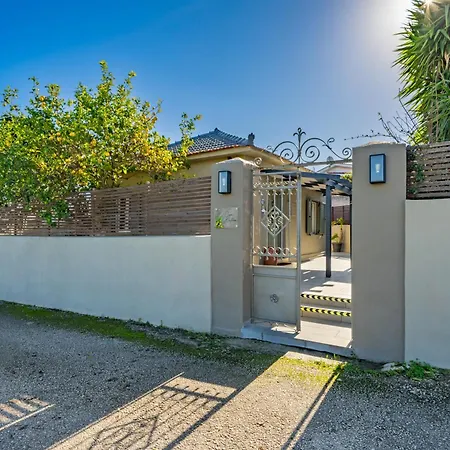 Casa Katrine * Lakíthra