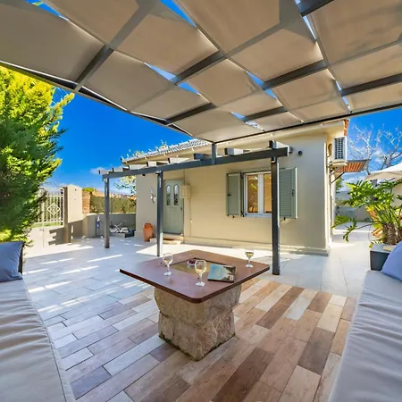 Casa Katrine * Lakíthra